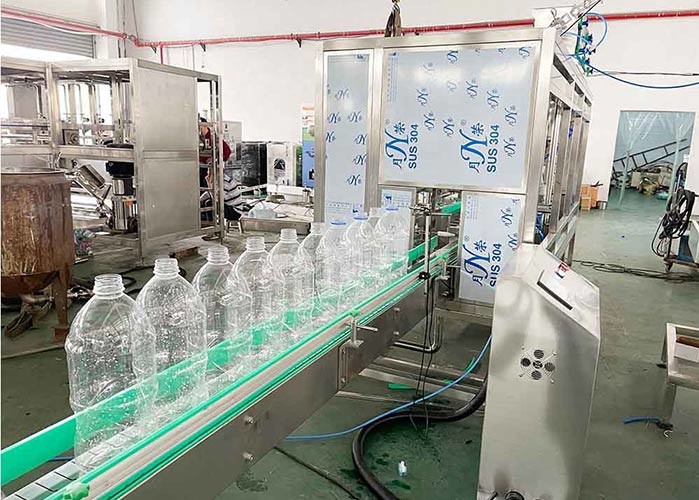 2000BPH 15L Linear Type Mineral Water Bottling Machine