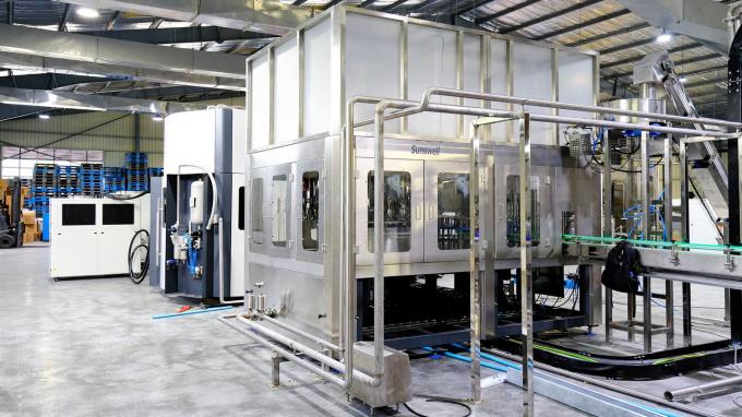 Tốc độ cao tự động 3 trong 1 nước uống xăng nước uống cacbon hóa Máy điền thiết bị chai thủy tinh CSD nhà máy 8
