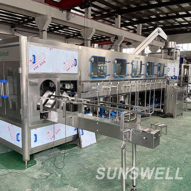 High Accuracy 5 Gallon Pure Water Production Line Pure Water 20L Washing Filliing Capping 3 In 1 Monoblock